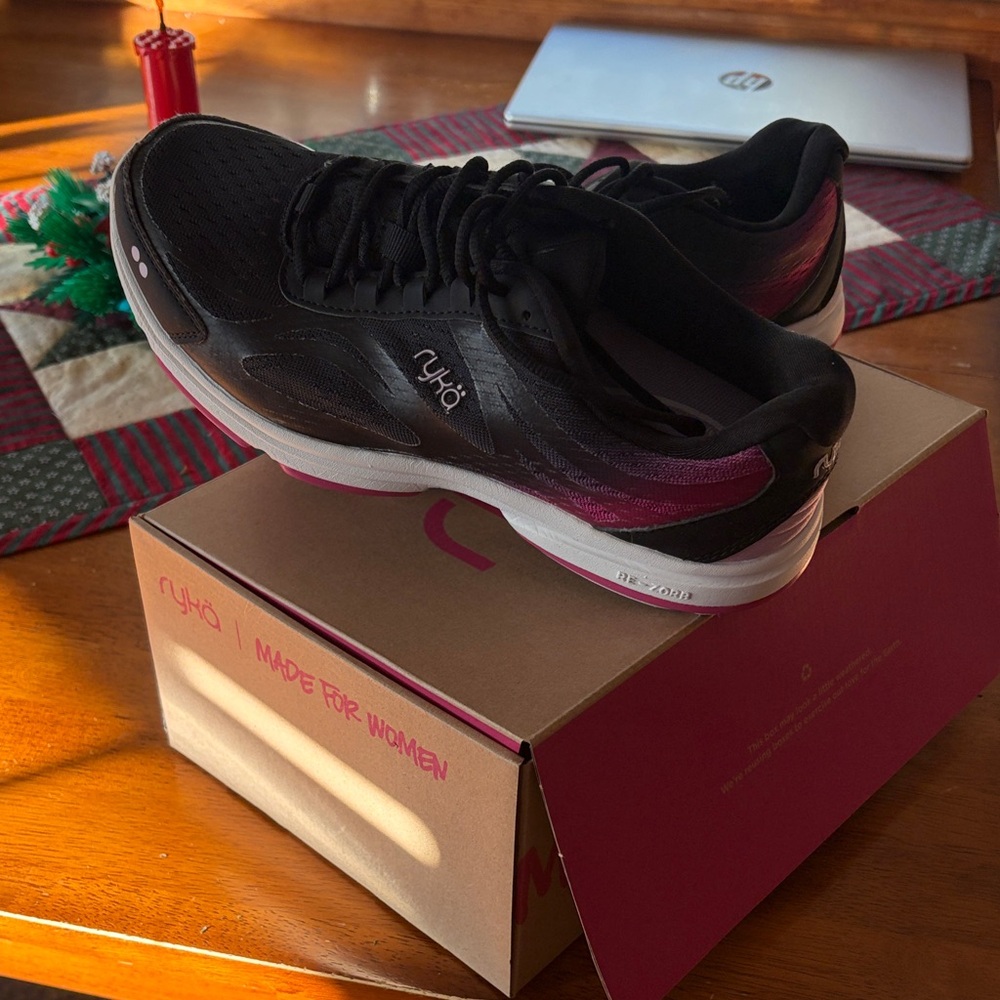 Ryka Black and Pink Women's Sneakers